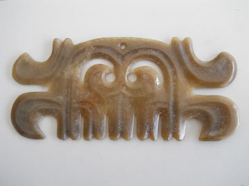 祖佩一对 红山文化玉器中的天地回响